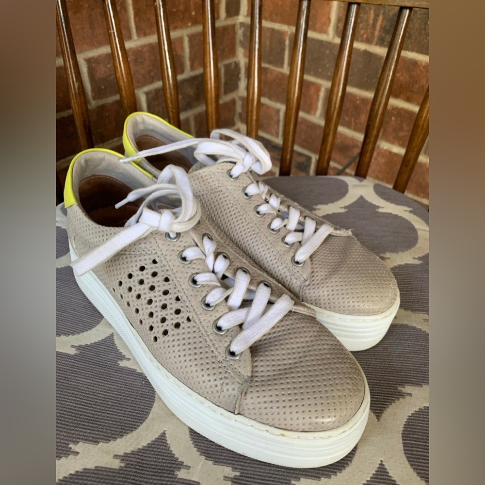 Mix Mooz women shoes size 38 (7.5)